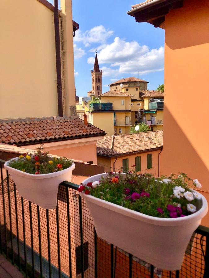 Dame 4 Apartment Bologna Bagian luar foto